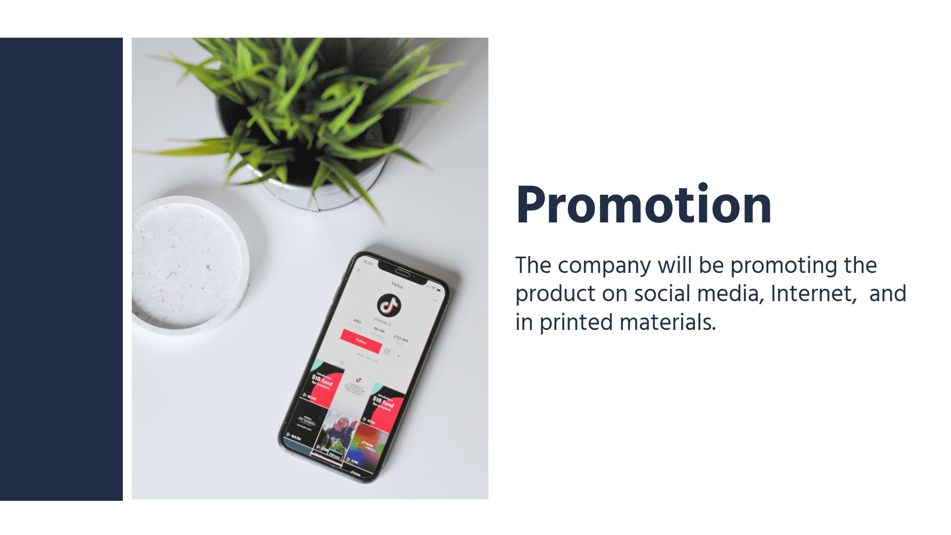 Free Marketing Mix Presentation Template to Edit Online