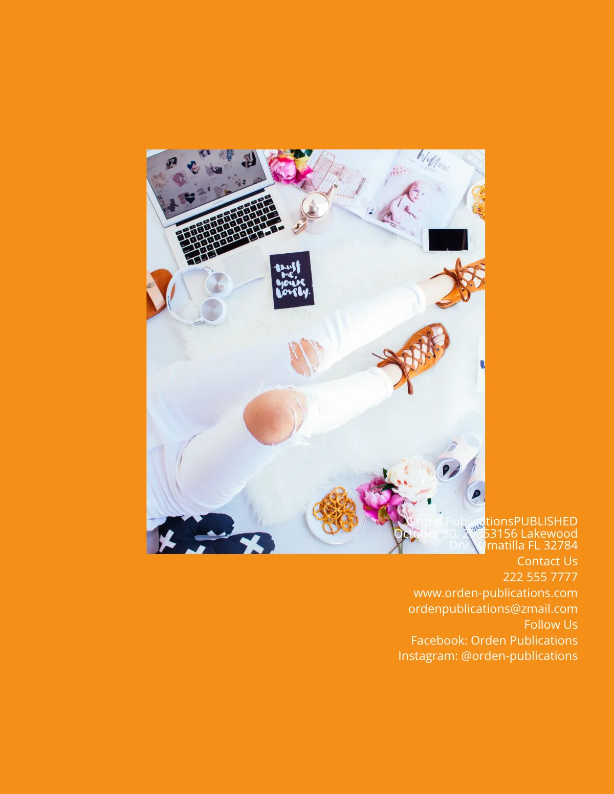 Free Sample Magazine Blogger Template to Edit Online