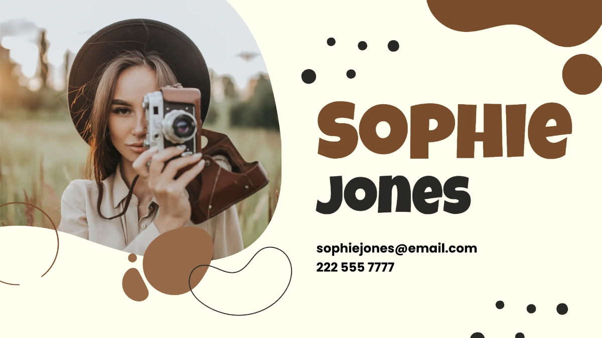 Free Food Photographer Portfolio Presentation Template to Edit Online