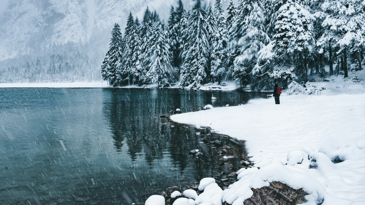 Free Winter Lake Background