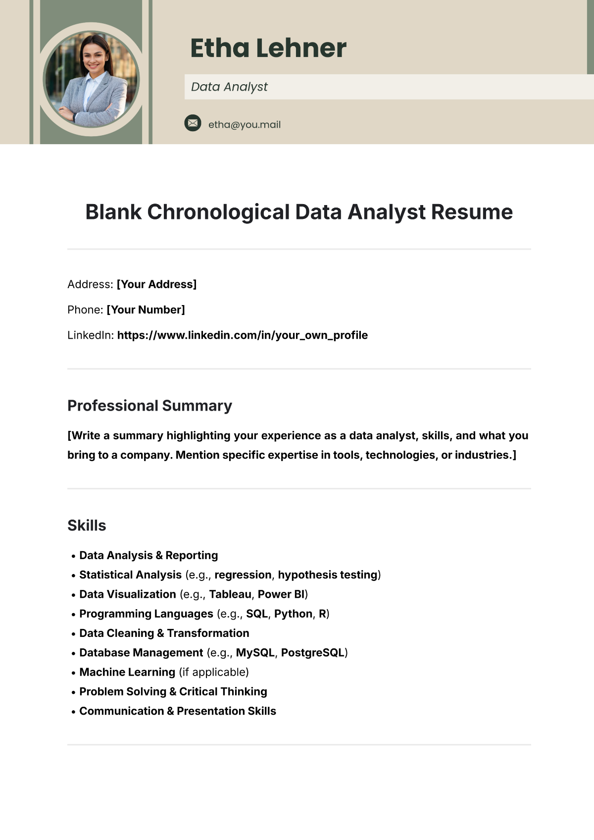 Free Blank Chronological Data Analyst Resume Template