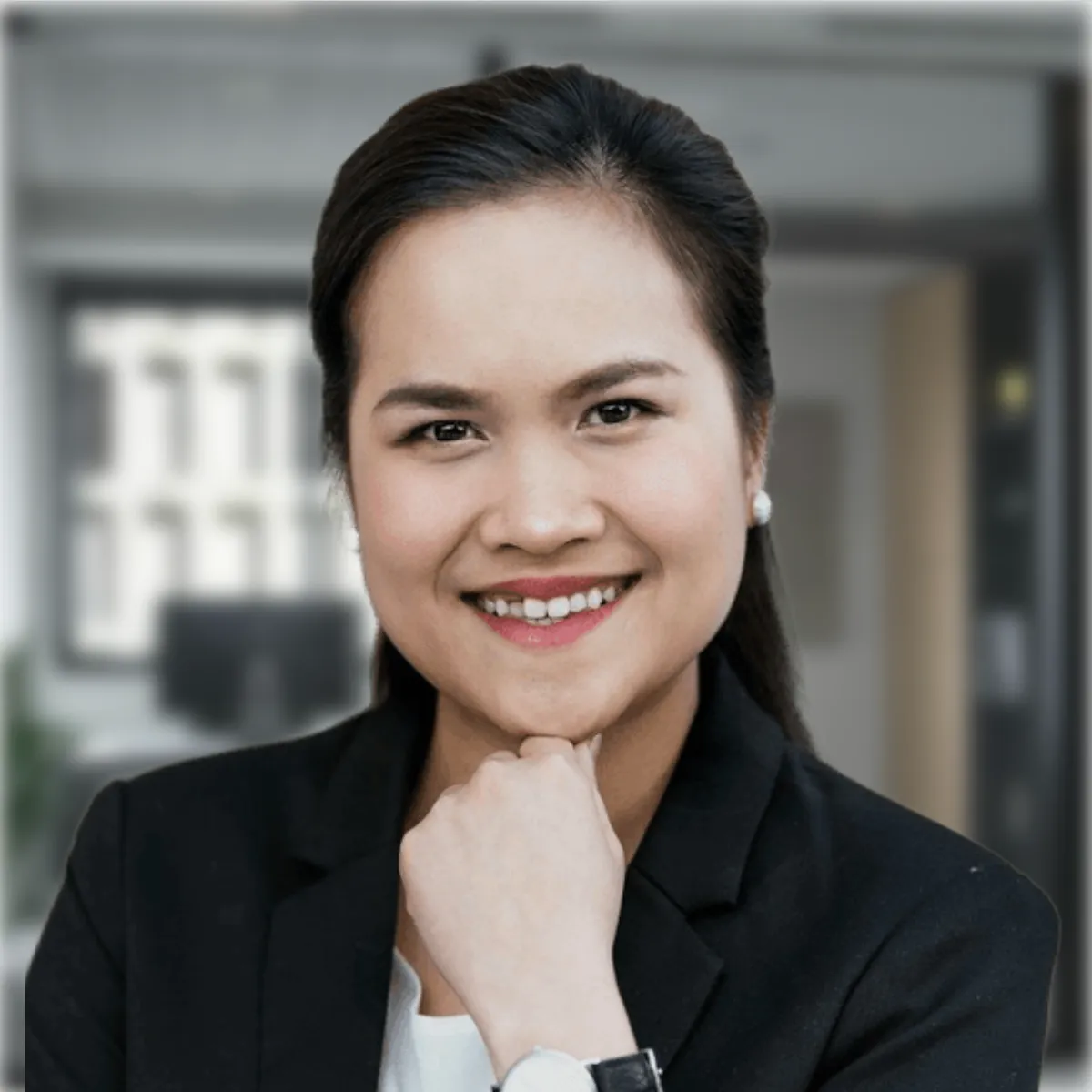 Free Creative Business Profile Picture Template to Edit Online