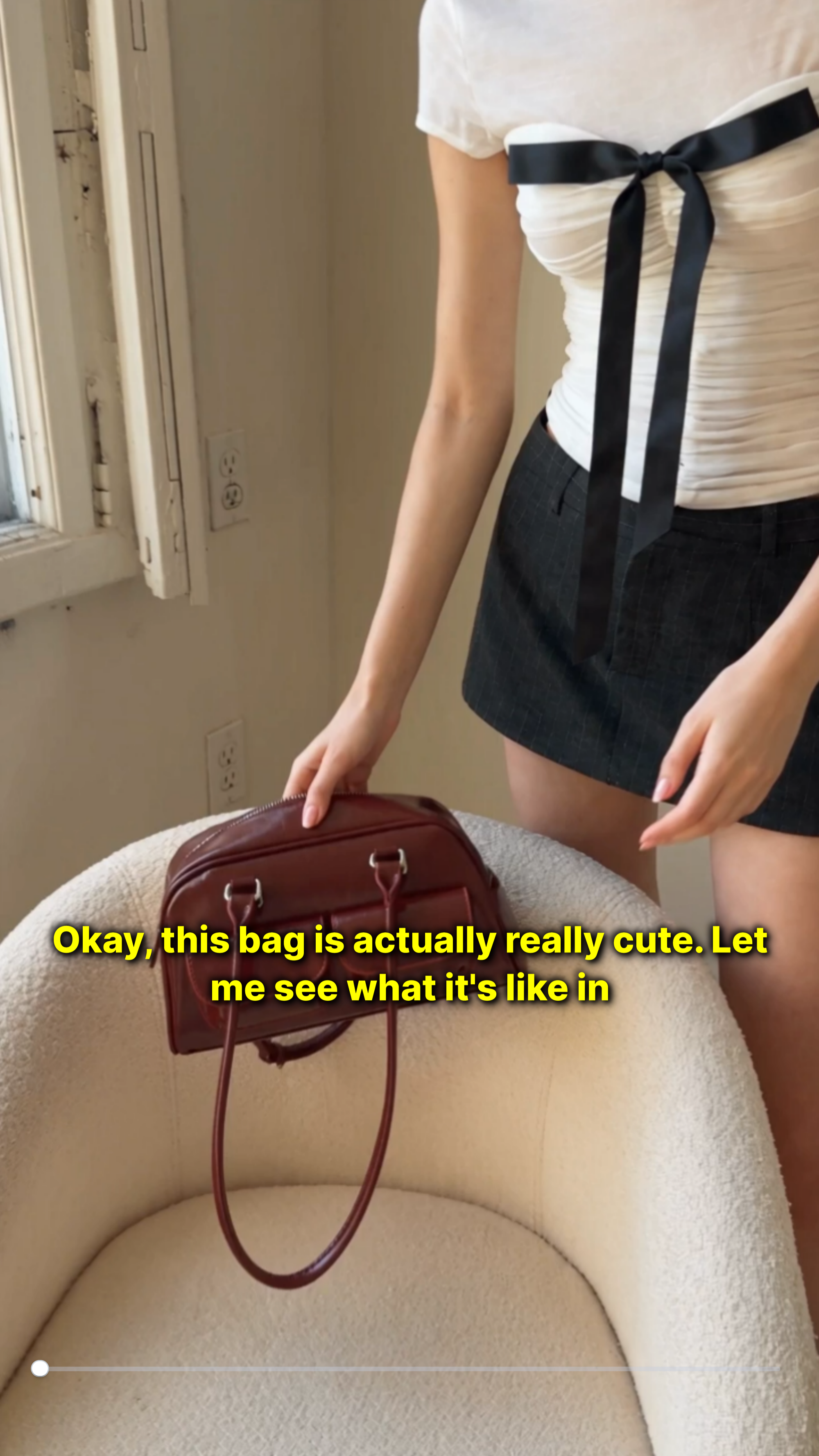 Bag Style Showcase AI Video Template to Edit Online