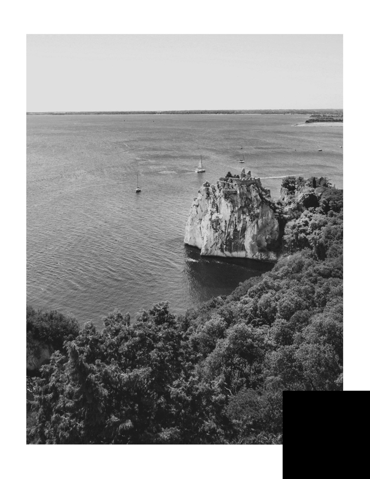 Black And White Travel Photo Book Template