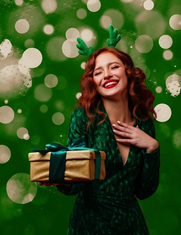 Green Background Christmas Photo Template - Edit Online | Template.net