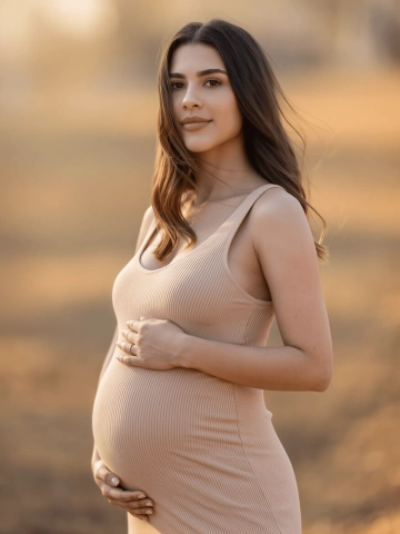 Free Pregnant Woman Portrait to Edit Online