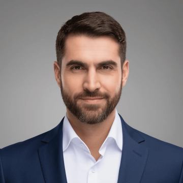 Free Entrepreneur Face to Edit Online