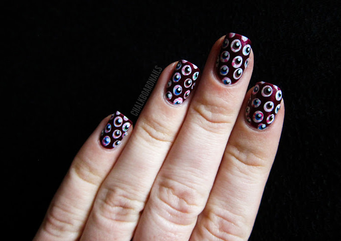 cool-halloween-nail-design