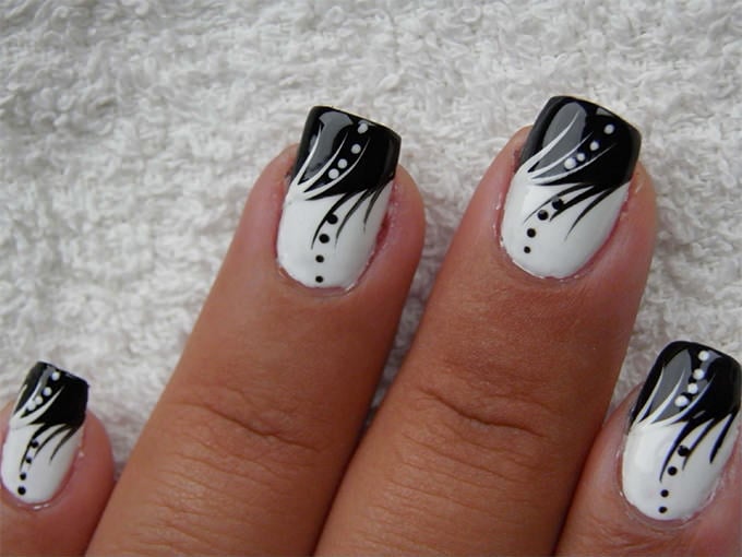 french-manicure-nail-art-design