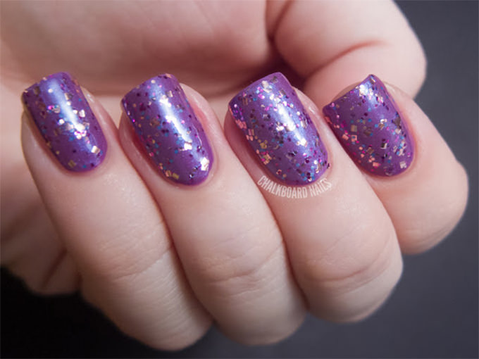 glitter nail design