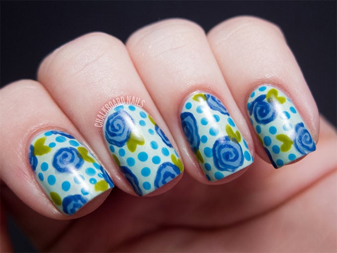 easy-flower-nail-design