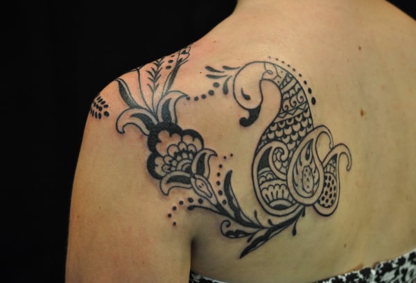 back shoulder duck tattoo design