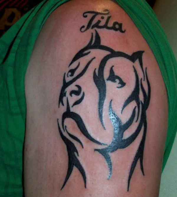 dog name shoulder tattoo design