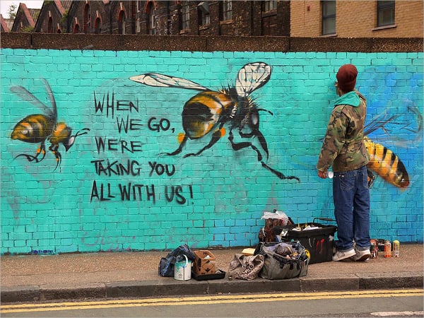 bees street art