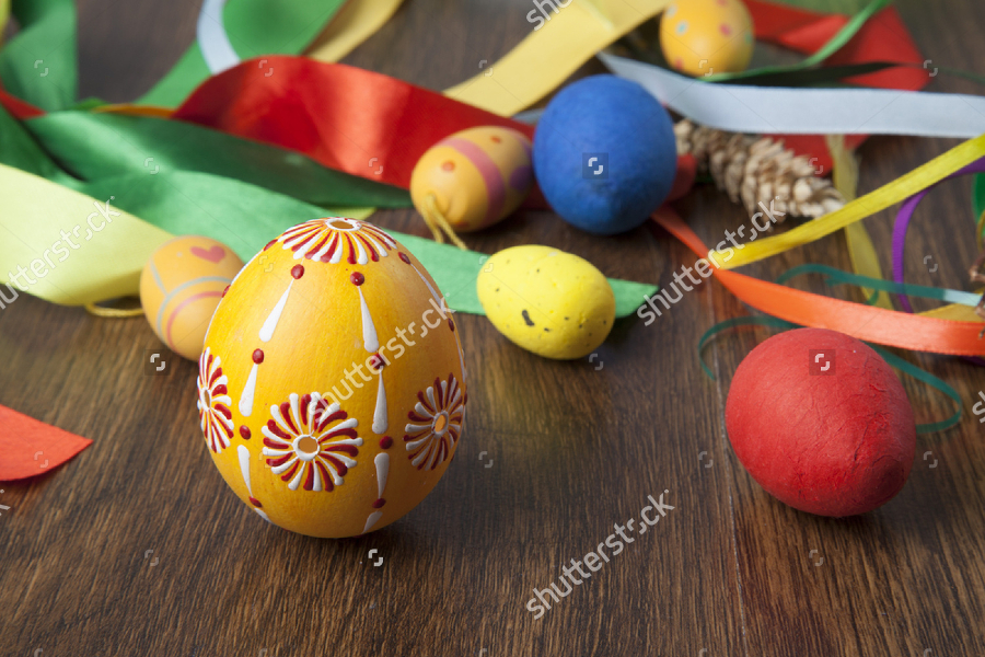 traditional easter eggs