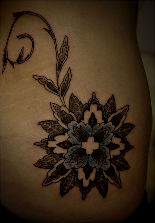 9+ Geometric Flower Tattoos