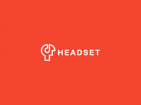 headset logo by jeroen van eerden
