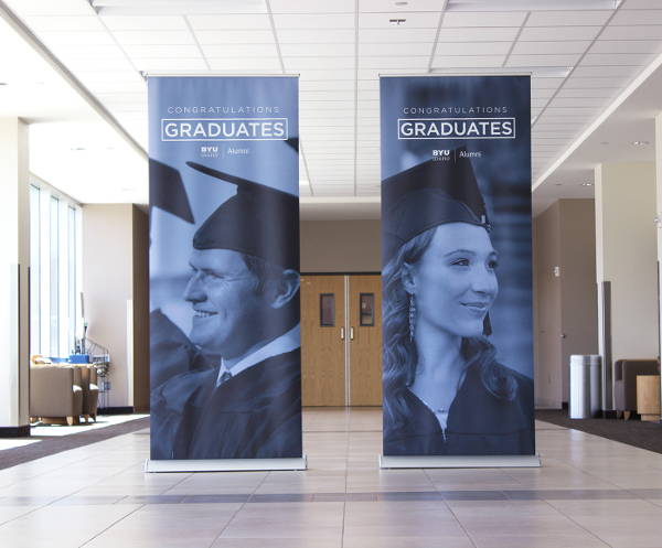 graduation-pop-up-banner